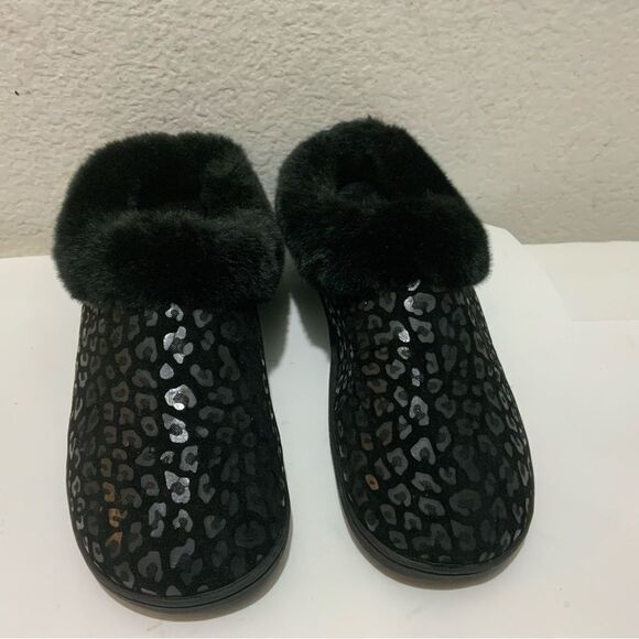 Isotoner black animal print Slippers XL (9.5-10) - Picture 1 of 10
